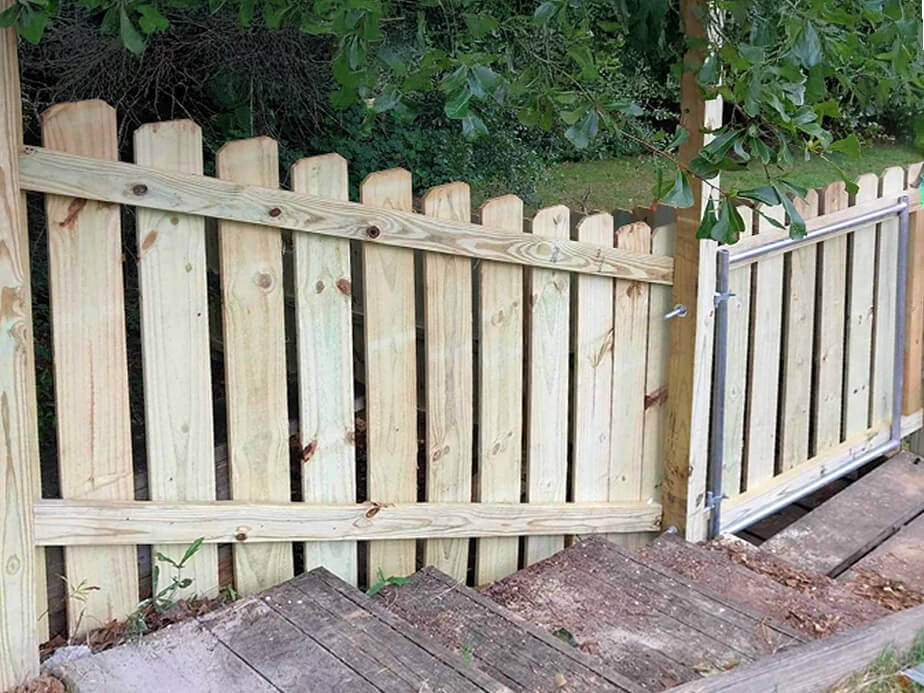 Decorative Fence Example in Auburn Alabama